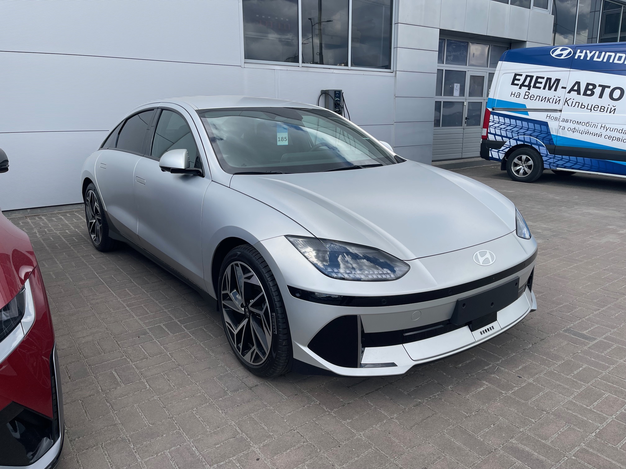 IONIQ6
